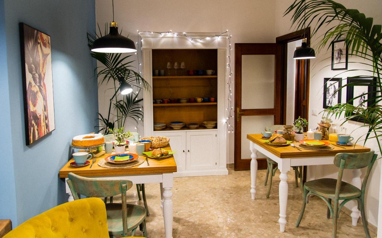 B&B Putignani 181 Bari Bagian luar foto