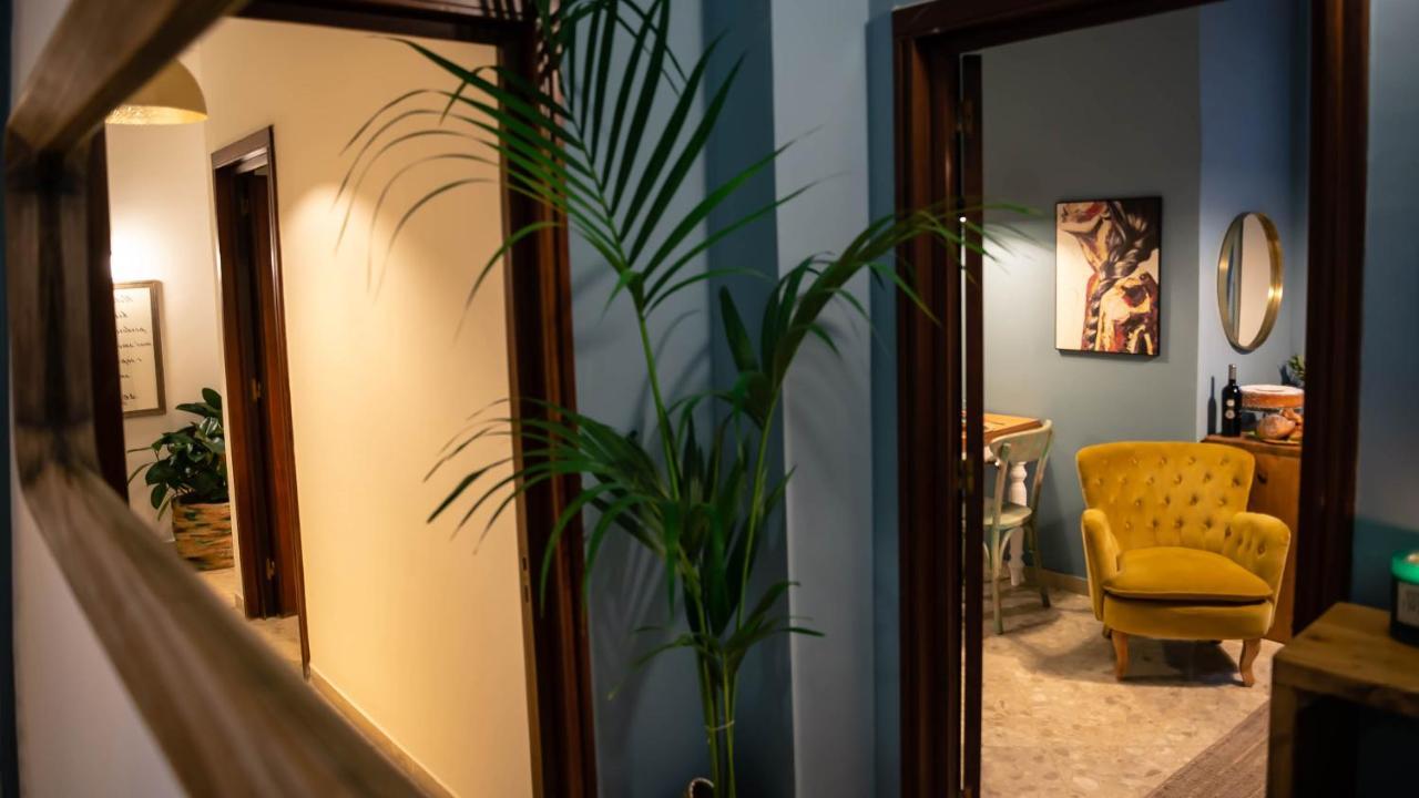 B&B Putignani 181 Bari Bagian luar foto