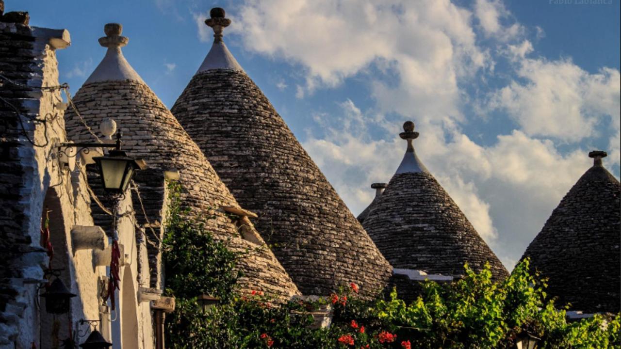 B&B Putignani 181 Bari Bagian luar foto